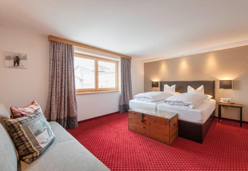 Haus Kueng Bed & Breakfast Zürs Eksteriør bilde